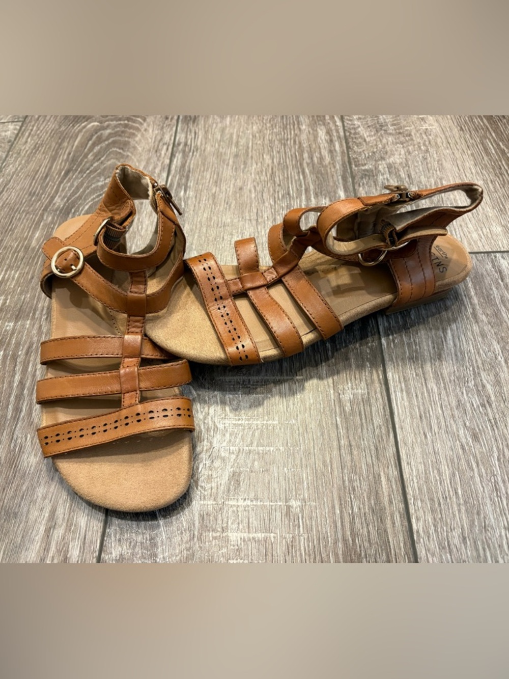 Earth Origins Mica Maren Saddle Tan Leather Strappy Sandals- Size 7